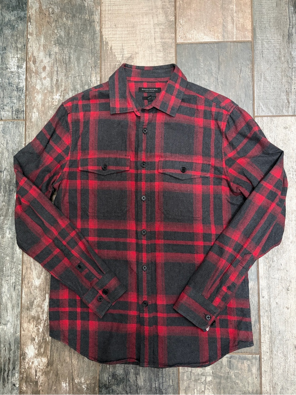 Banana Republic Flannel Red & Black Plaid Button-Up Shirt Slim Fit